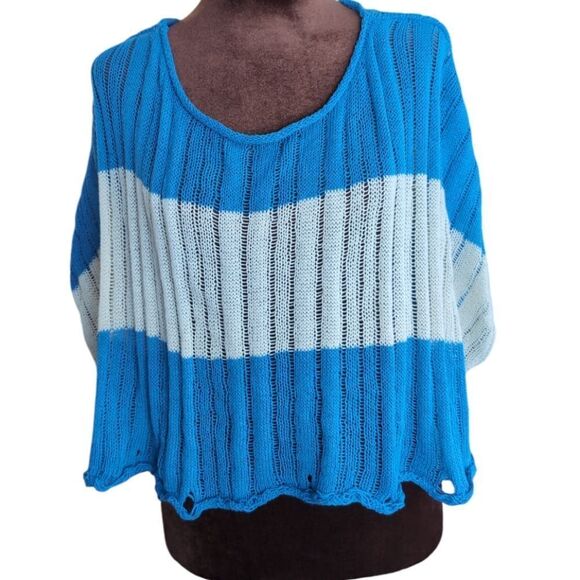 BDG NWT cotton blue and white Drapey Pullover Top size S - Picture 2 of 7